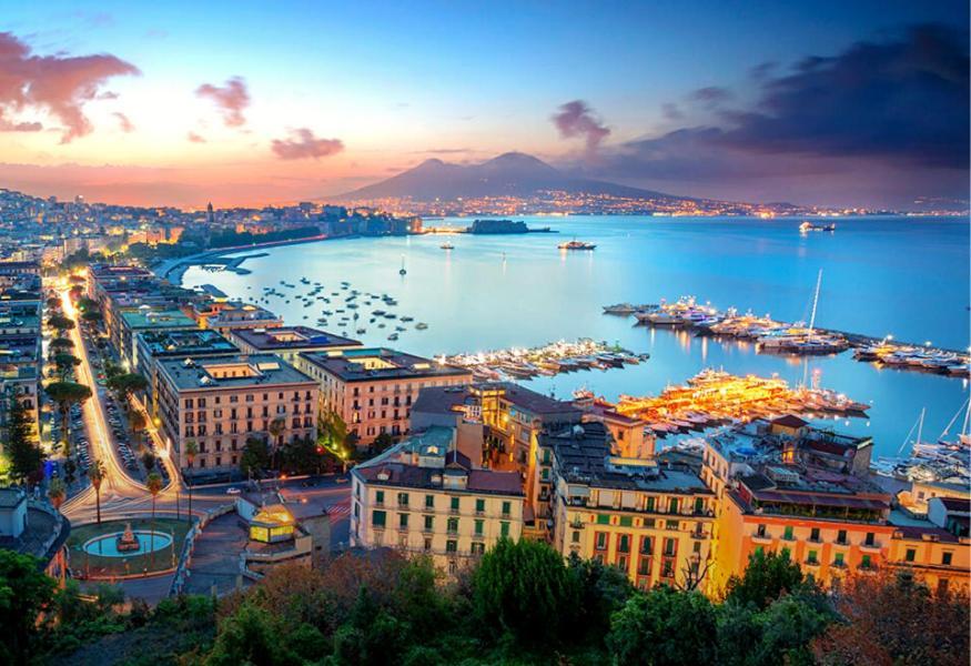 La Casa Di Raffaele Napoli Centro Bed & Breakfast ภายนอก รูปภาพ