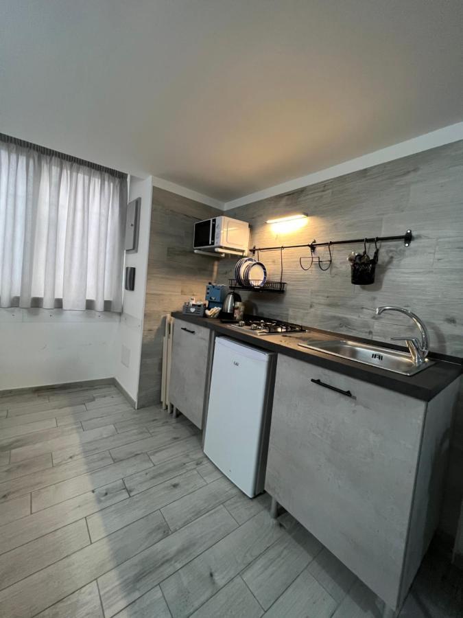 La Casa Di Raffaele Napoli Centro Bed & Breakfast ภายนอก รูปภาพ